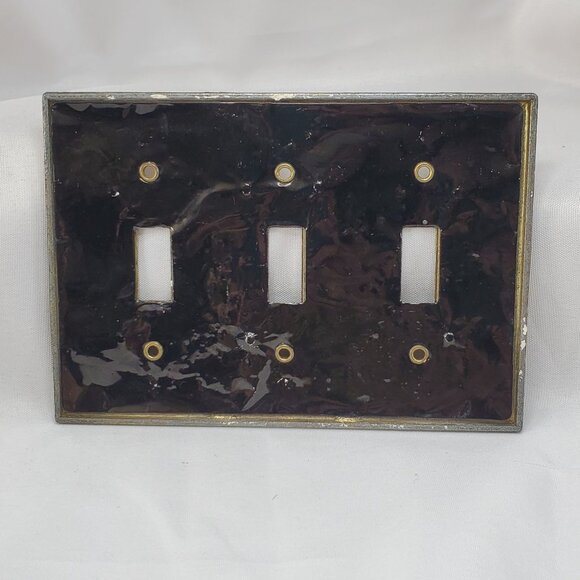 Antique-Style Ornate Light Switch Plate Cover ~ 3 Slot Switch Cover Plate - Picture 4 of 7